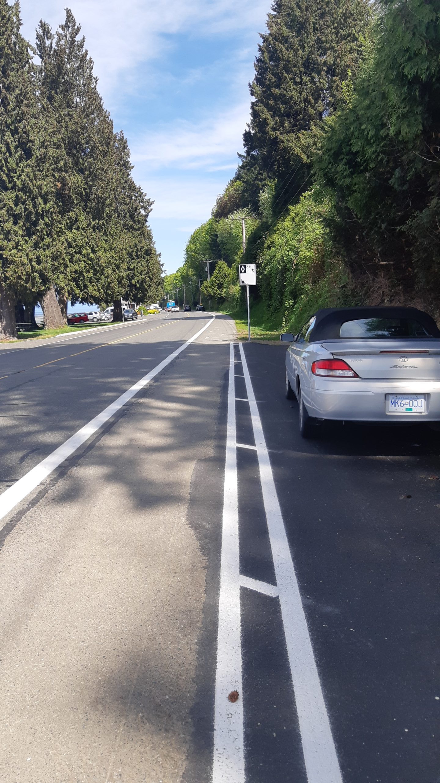 bicycle-accessible shoulder