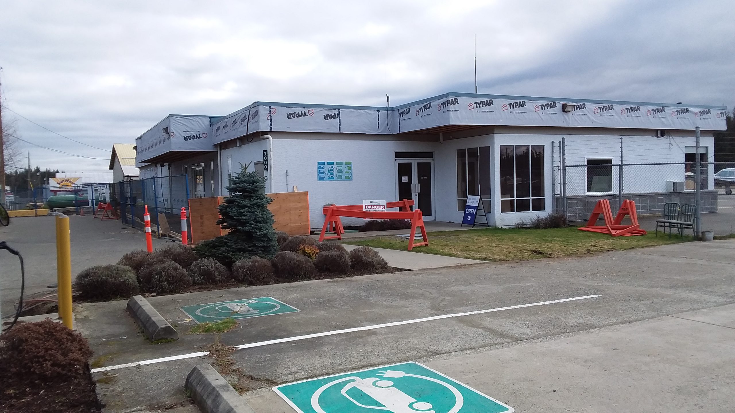 Qualicum Beach Airport under construction