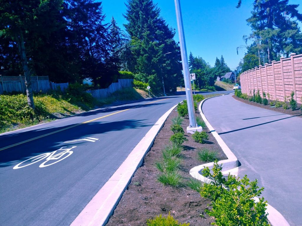 Photo of newly constructed separated walkway - Memorial Avenue Waterfront Connector